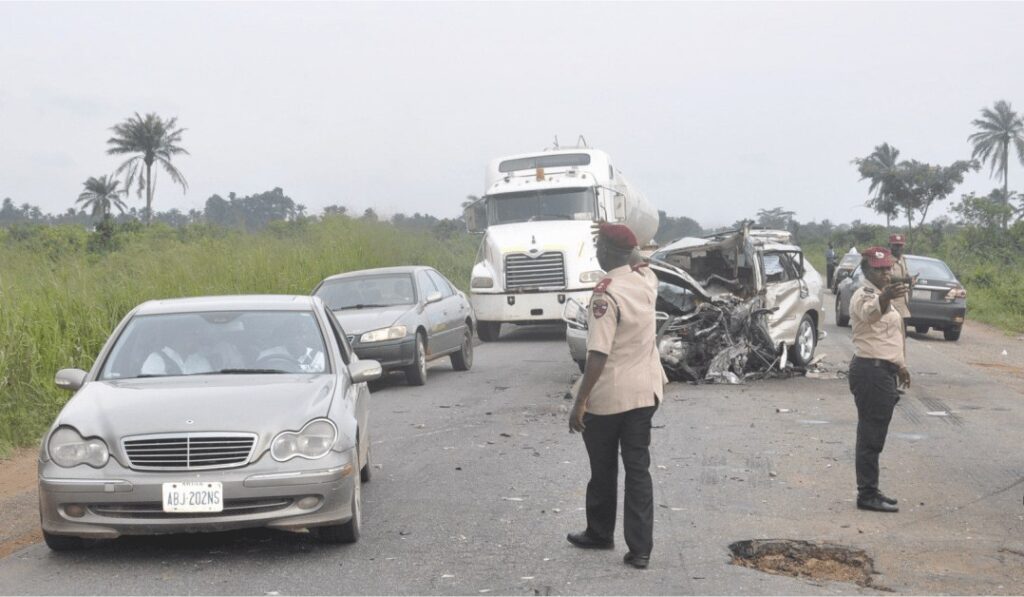 Six dead, three injured in accident on Lagos-Ibadan expressway