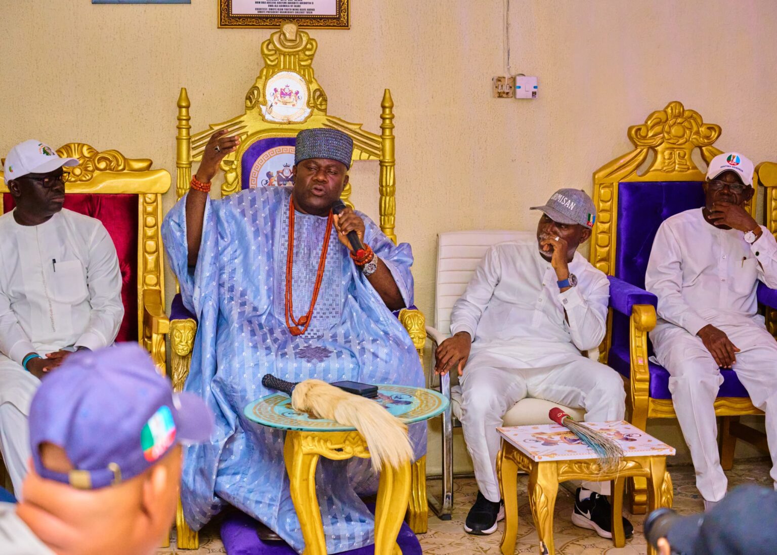 2024: Ex-Rep Olemija, PDP Rep Candidate Bada Defect to APC as Gov. Aiyedatiwa campaigns in Akoko North East