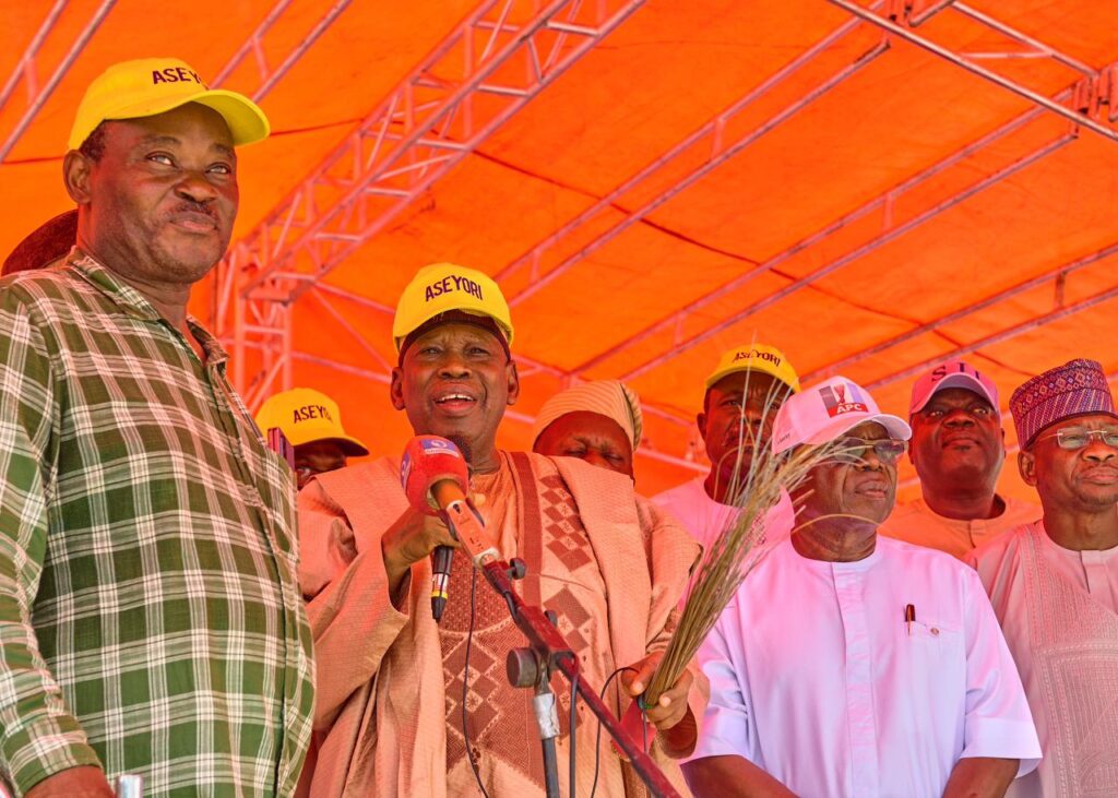 Ondo; Jimoh Ibrahim Rallies Supporters, Pledges Overwhelming Votes for APC
